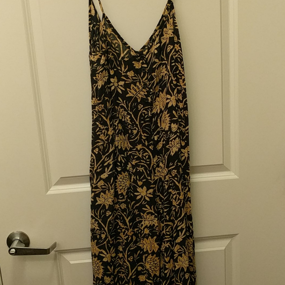 Volcom - Picture 2 of 2